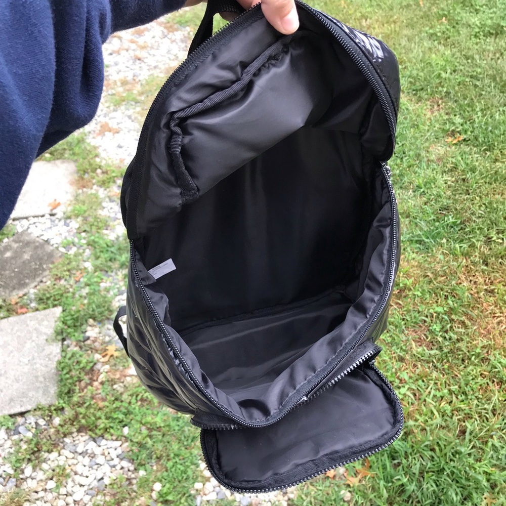 BLACK SHINY REFLECTIVE BACKPACK W/ CHECKERED FLAGS - Picture 5 of 5
